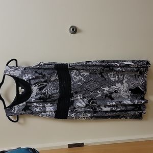 Dressbarn black and white dress with Paisley and beads 18